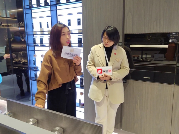 2021中国（成都）定制家居展览会闪耀落幕，伊恋全屋定制成绩再创新高！