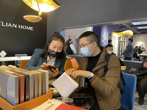 2021中国（成都）定制家居展览会闪耀落幕，伊恋全屋定制成绩再创新高！